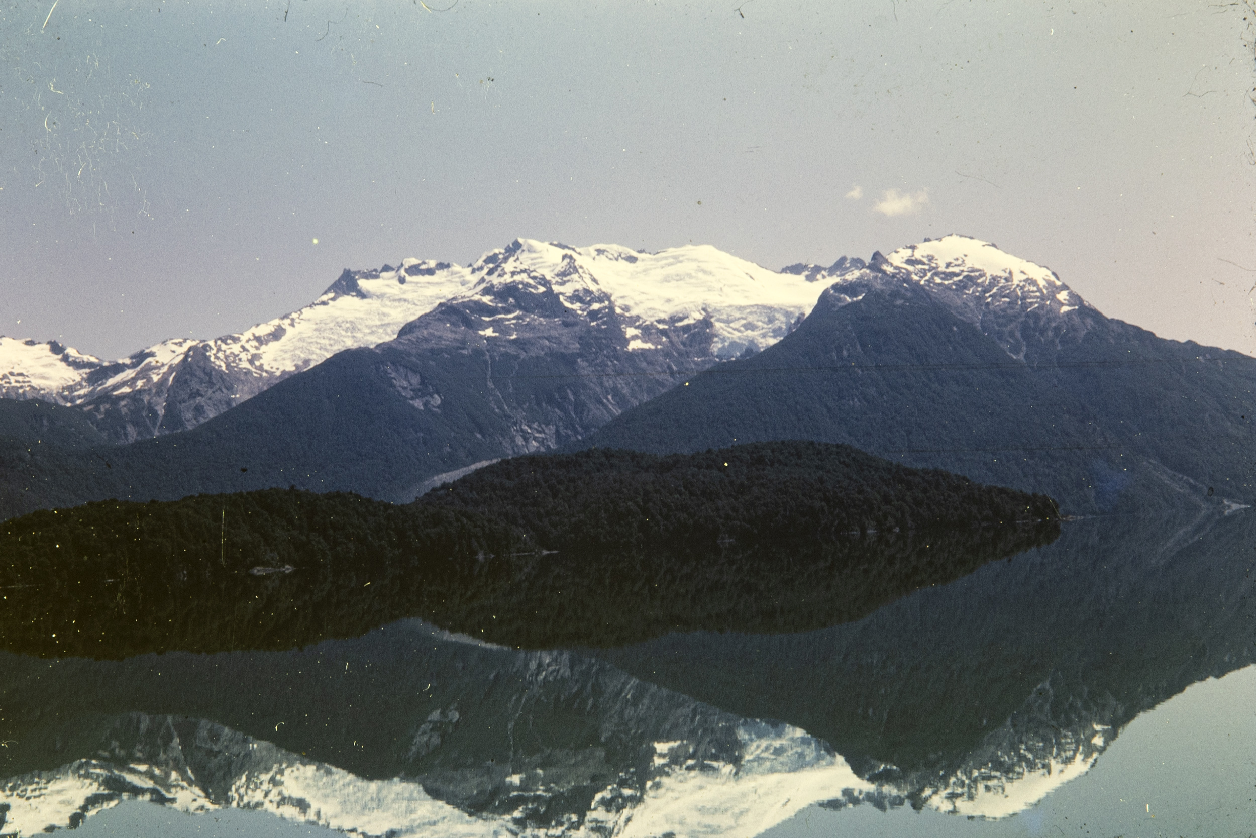 Vista de Lago Nahuel Huapí y Cordillera de los Andes. Foto: Manuel Iborra.